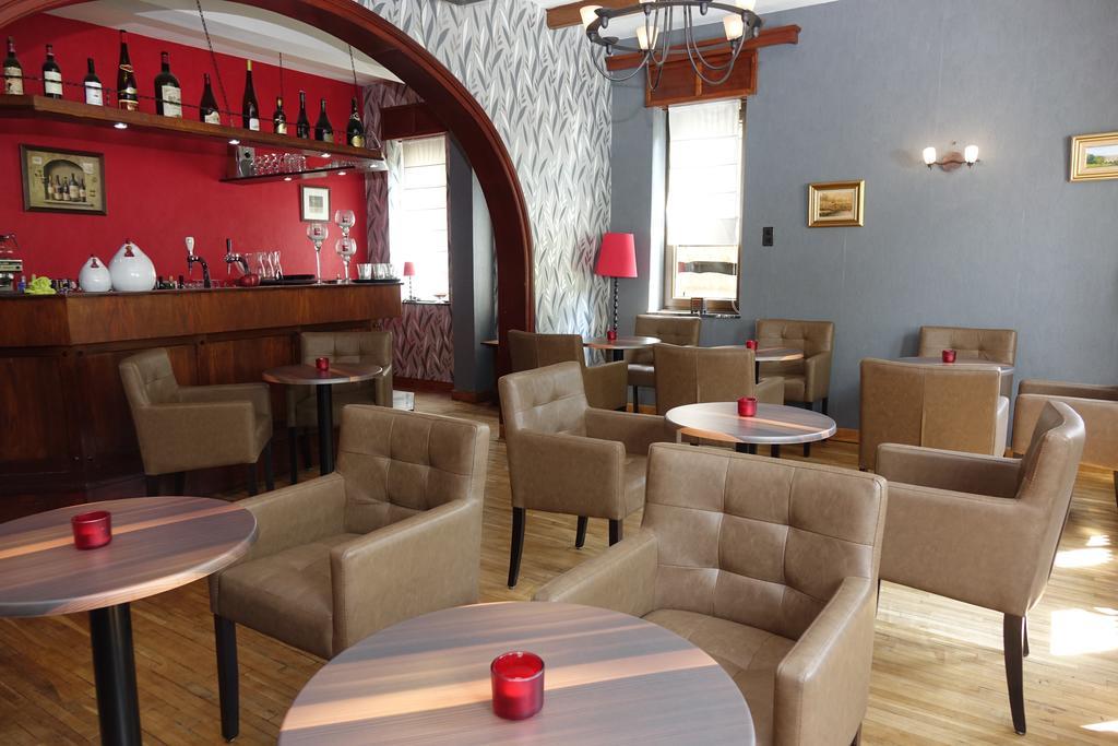 Logis L'Ermitage, Bistrot Des Saveurs הופליזה מראה חיצוני תמונה
